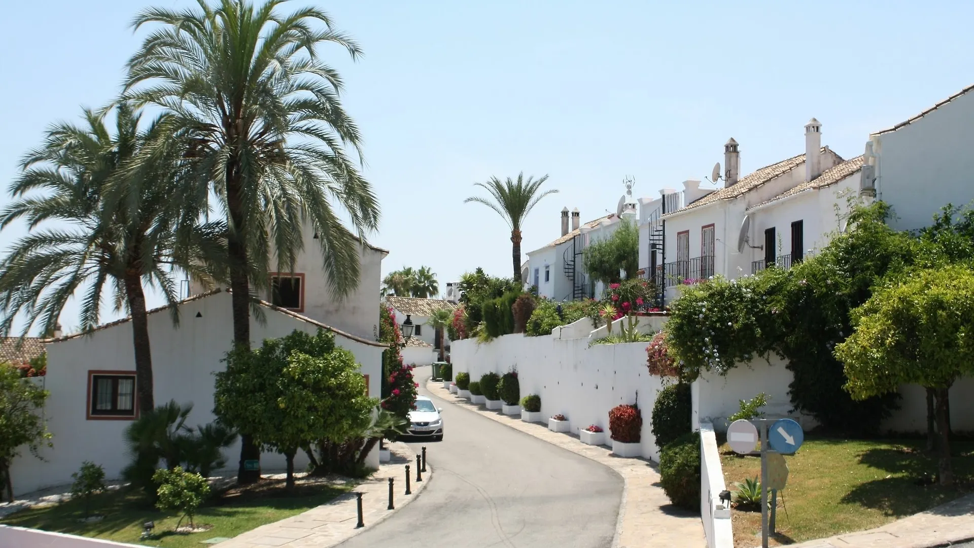 Villa Aries Μαρμπέλλα