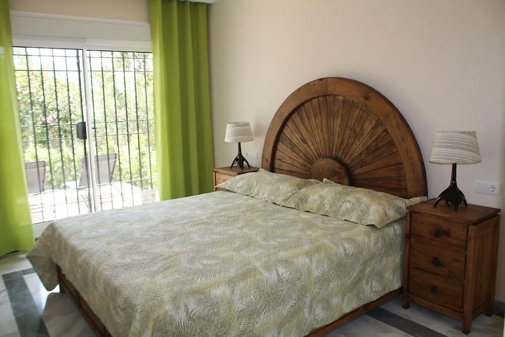 Villa Aries Μαρμπέλλα